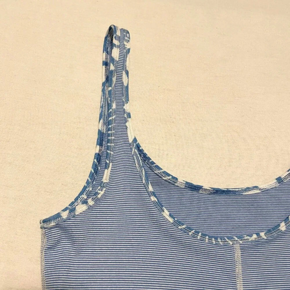 Lululemon Tank Top Size Small Womens Activewear - Picture 6 of 14